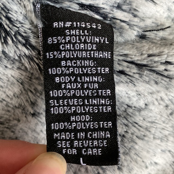 KIDS LARGE FAUX LEATHER JACKET - Picture 3 of 5